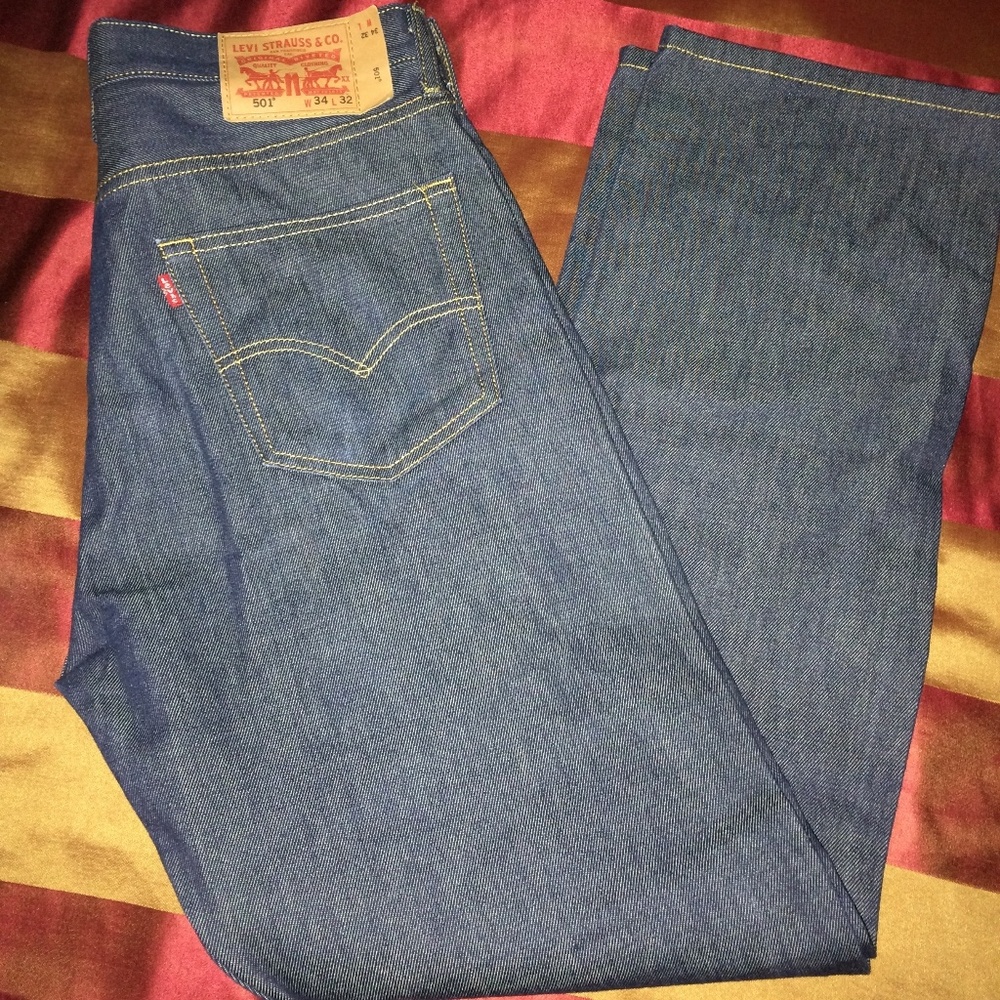 Levis Jeans NWOT